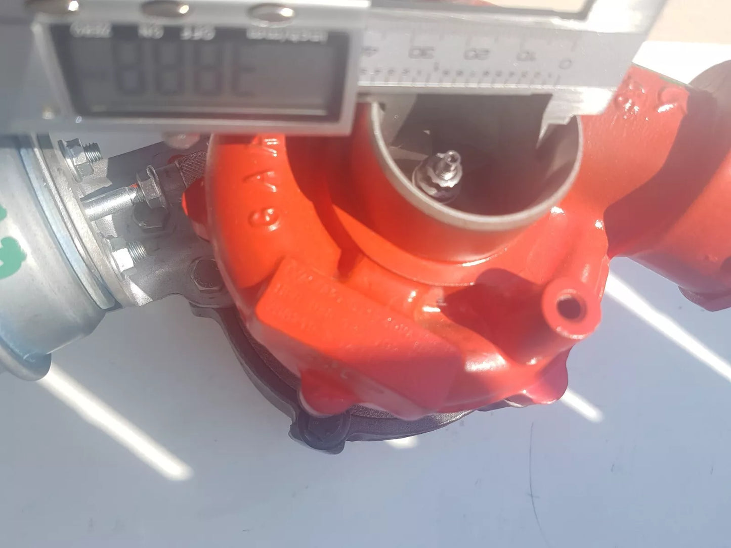 HYBRID Turbocharger BRE BLB AWX Audi A4 A6 VW Passat B6 2.0TDI 758219 GT 1752
