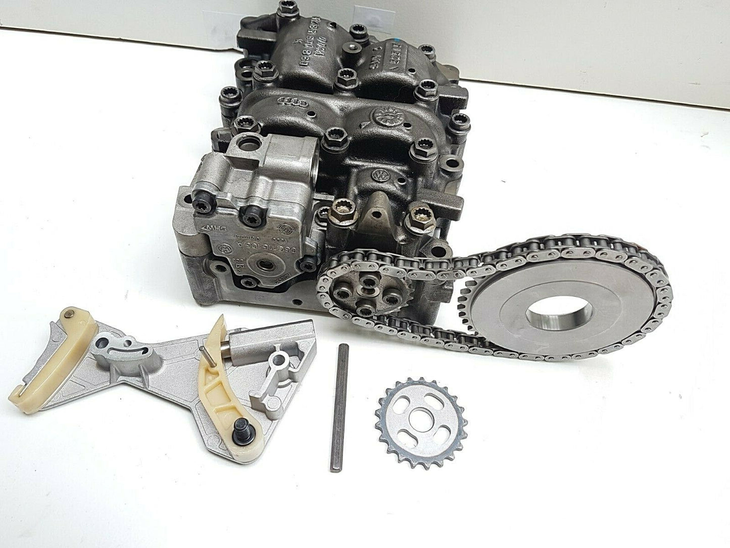 Chain Sprocket Tensioner Kit For oil pump Audi A4 A6 VW Passat 2.0 TDI BLB New